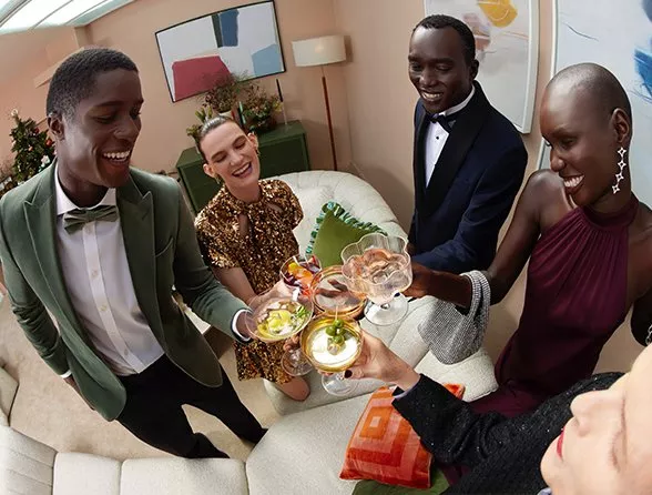 Alcohol-free gift ideas to toast this festive season 