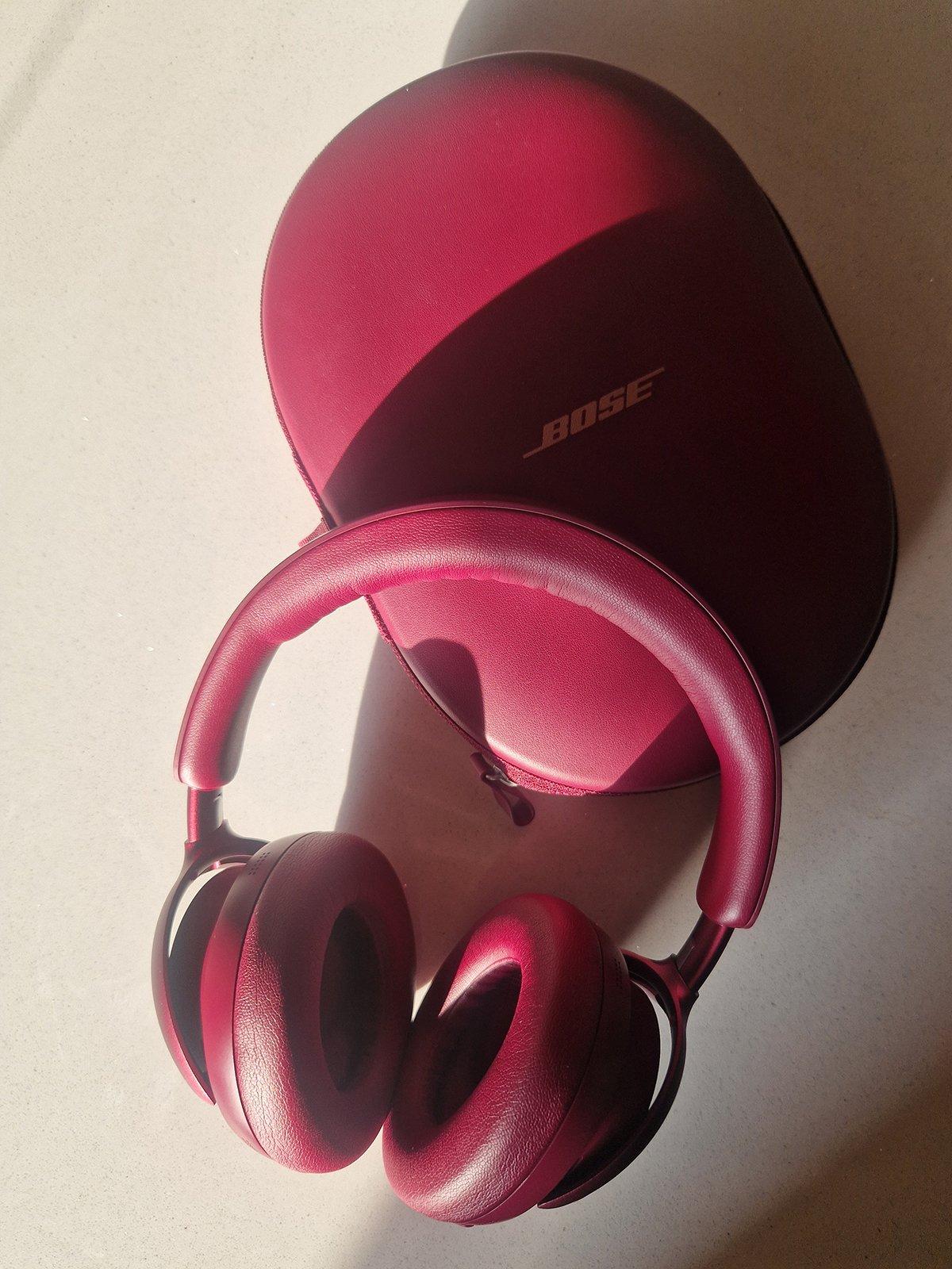 Bose QuietComfort Ultra Headphones with case