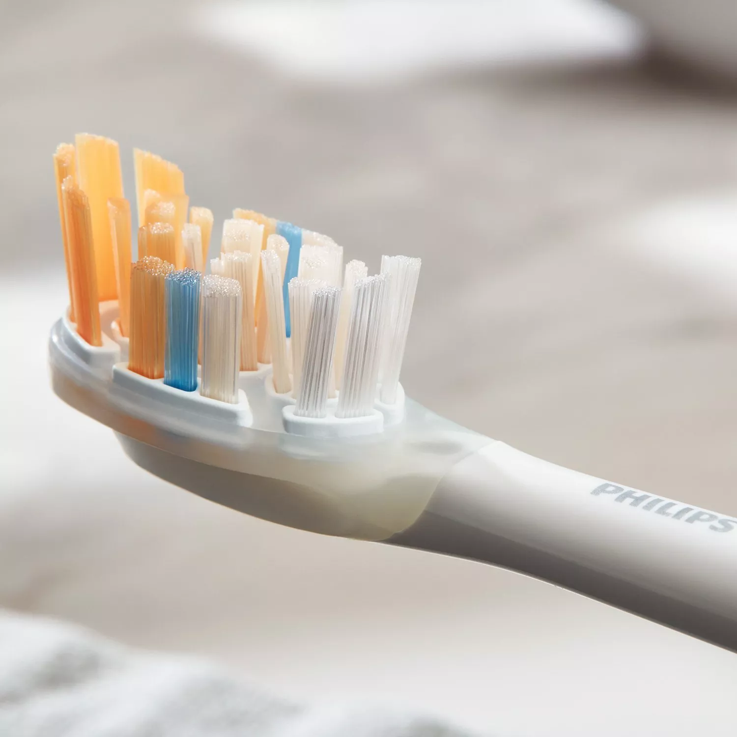 SURI electric toothbrush head refills, Morning Waves, shown with packaging and three replacement brush heads.