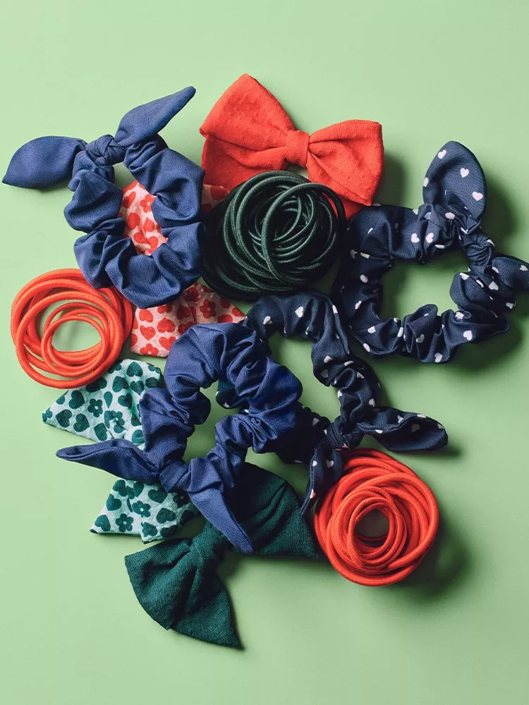 Hair ties and scrunchies