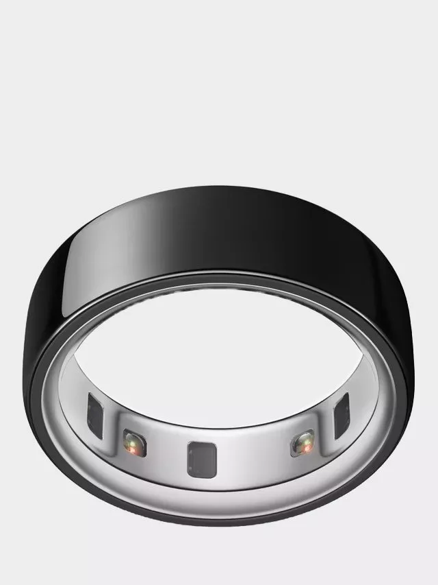 Black smart ring with built-in sensors, glossy finish, wearable health and fitness tracker on white background