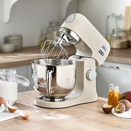 STAND MIXER