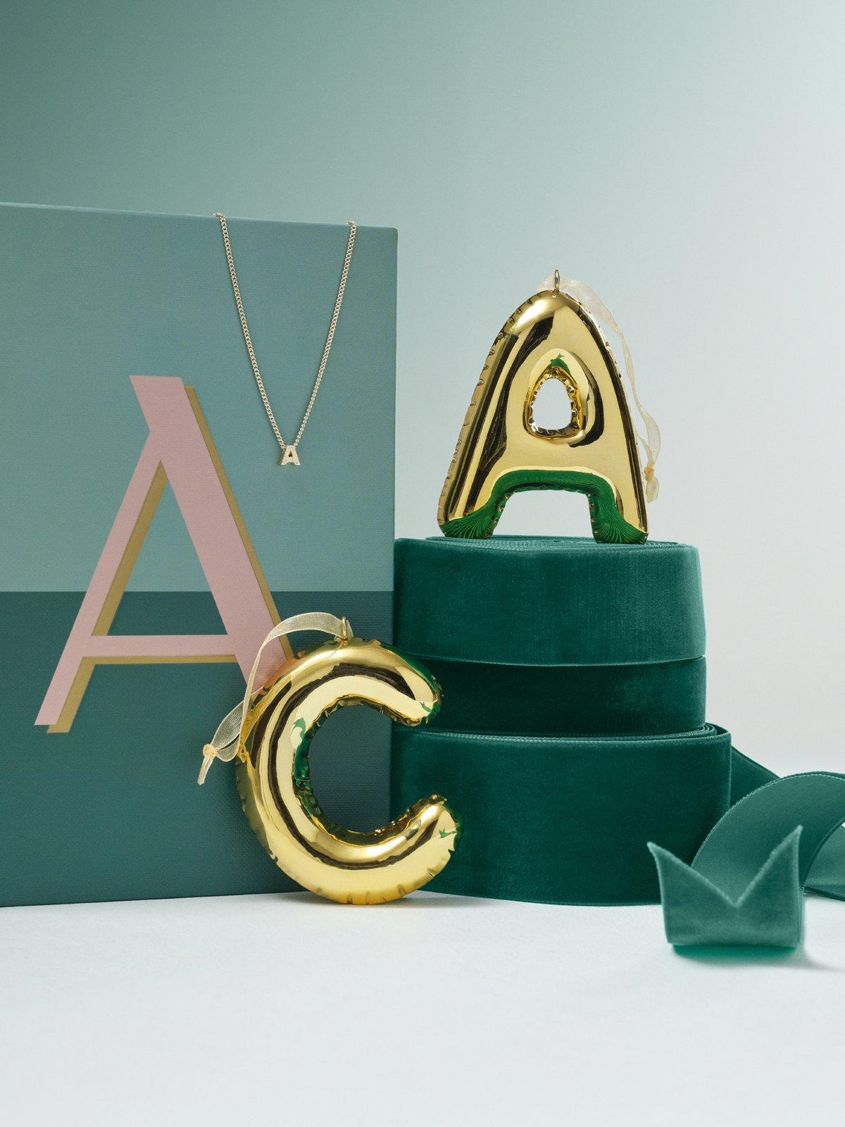 Image of a collection of personalised gifts