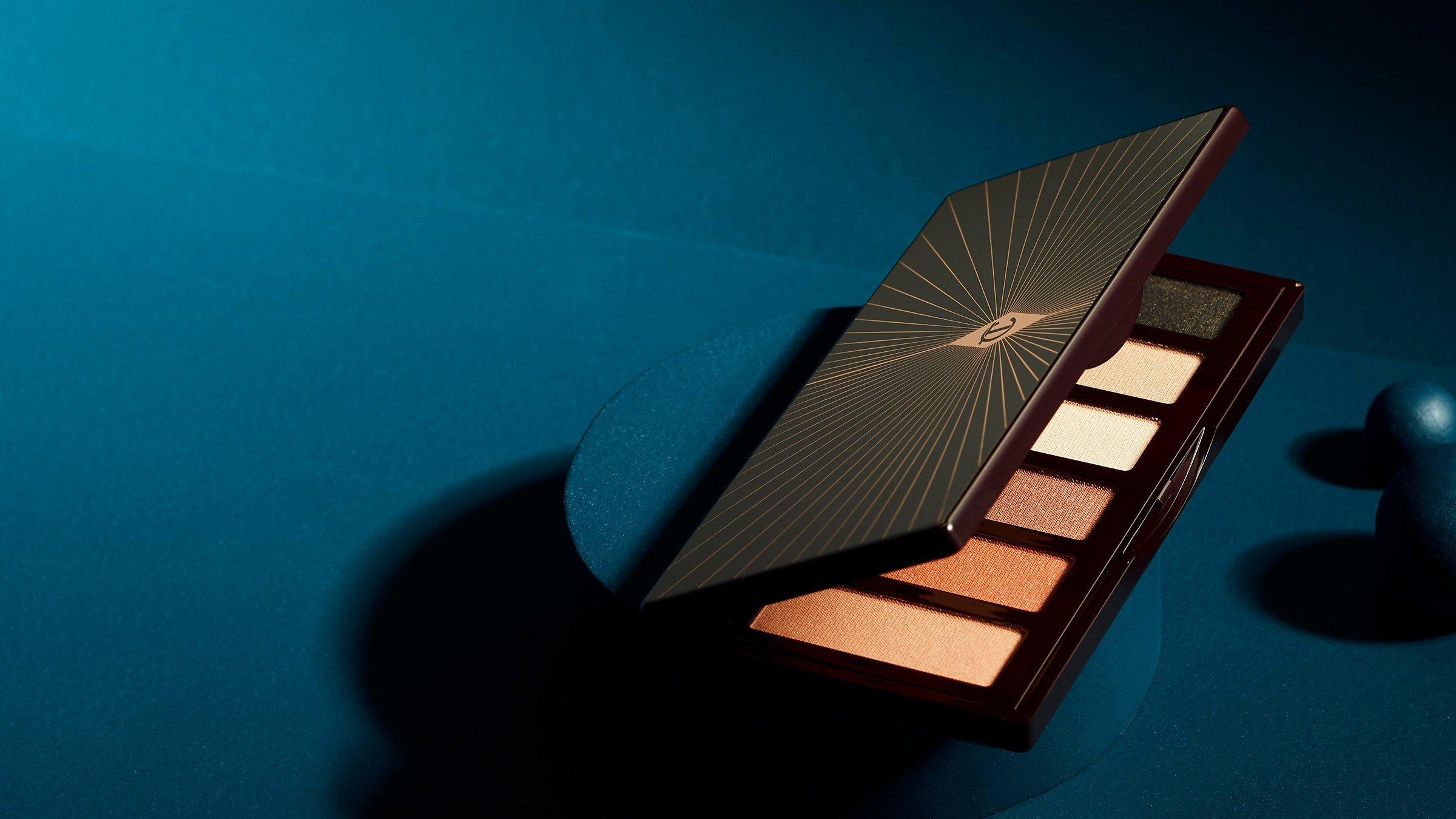10 Classically Covetable Beauty Gifts 