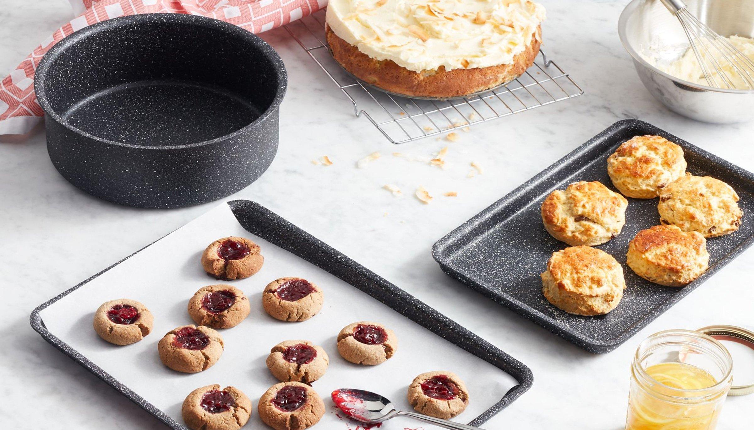 Choosing Bakeware