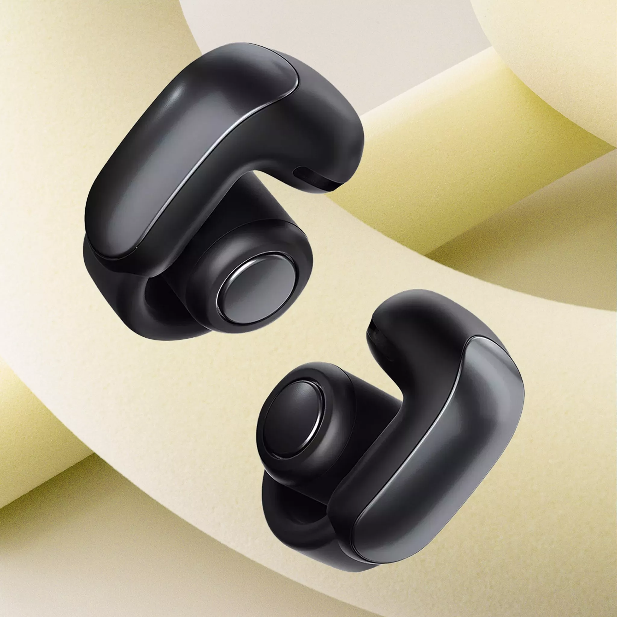 black in-ear headphones