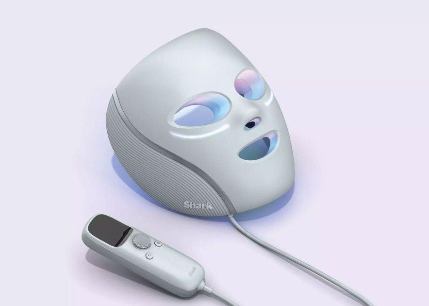 On trial: Shark’s CryoGlow LED Light Therapy Mask