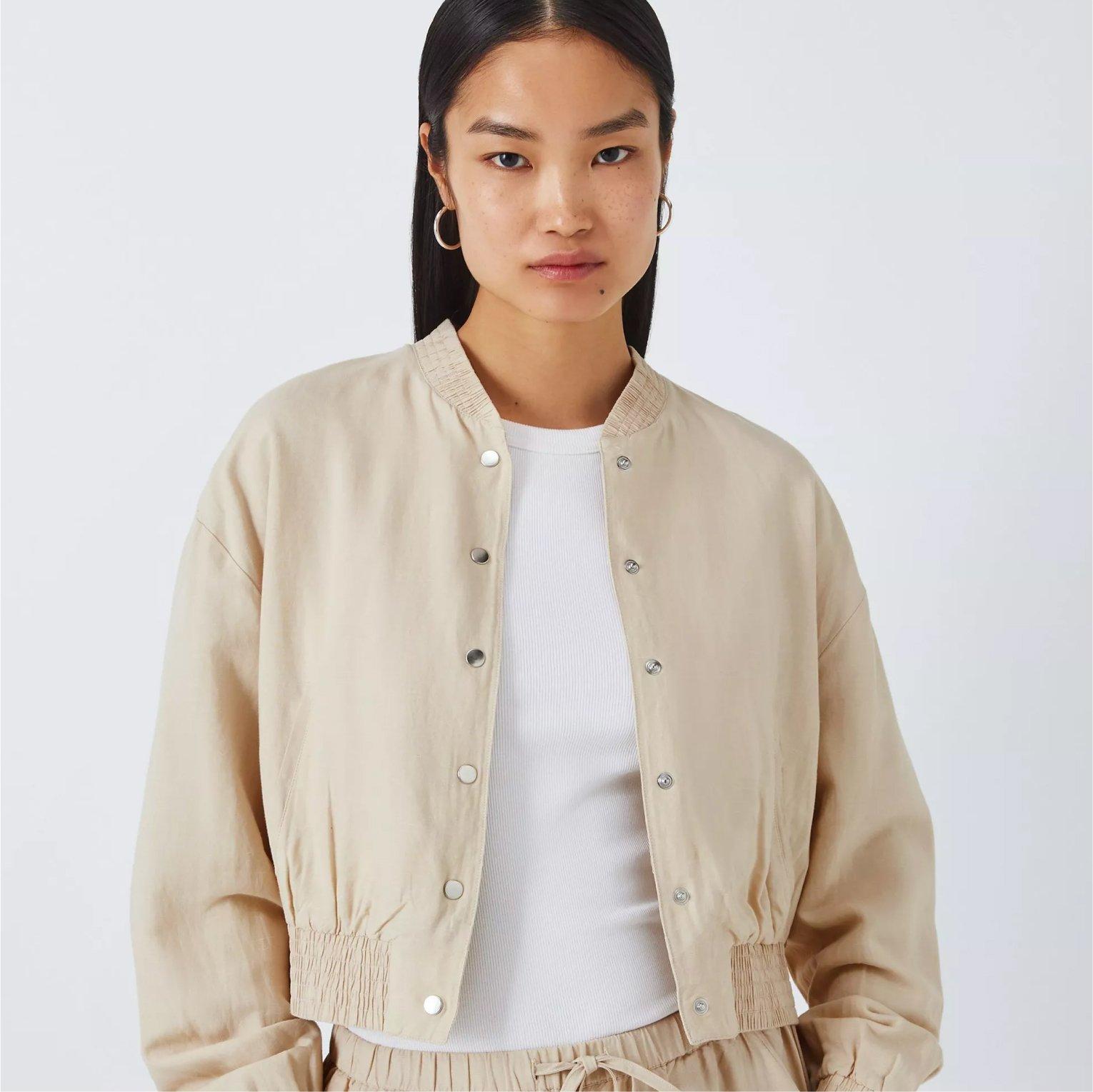 Coats & Jackets