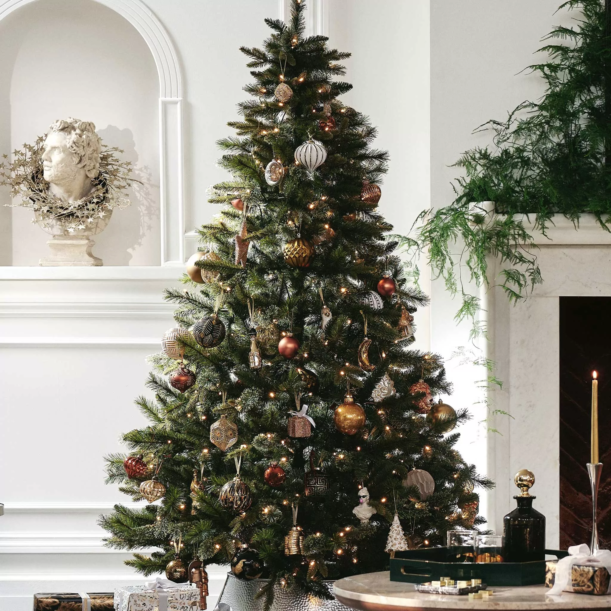 Decorated Christmas tree 