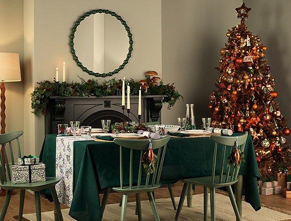 Dress the Christmas table