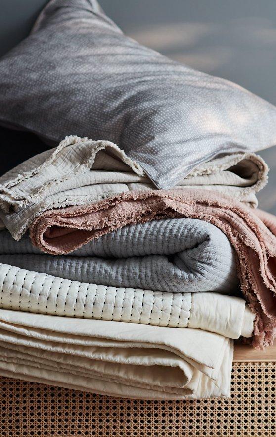Guest bedroom towels