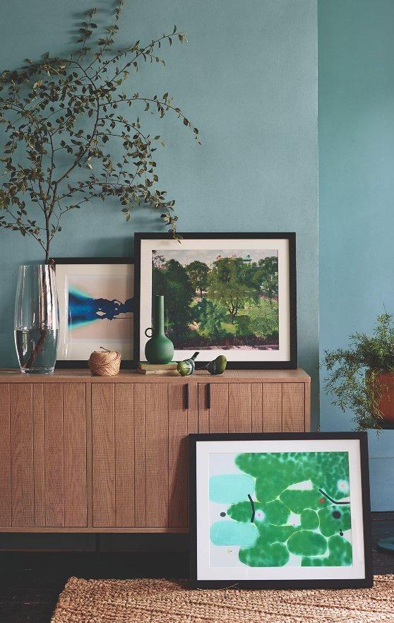 How to hang pictures and wall art