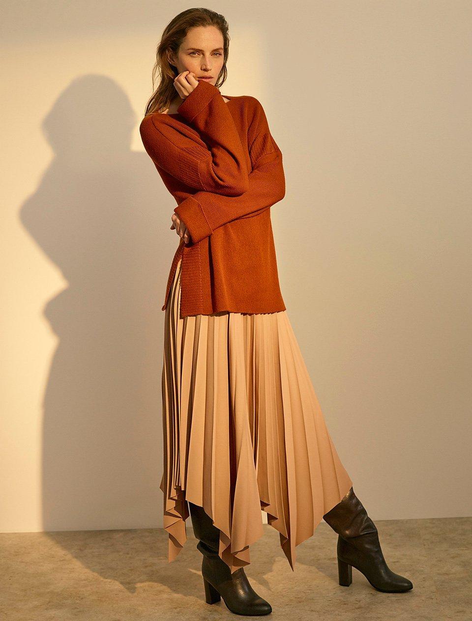 Modern Rarity pleated hem skirt
