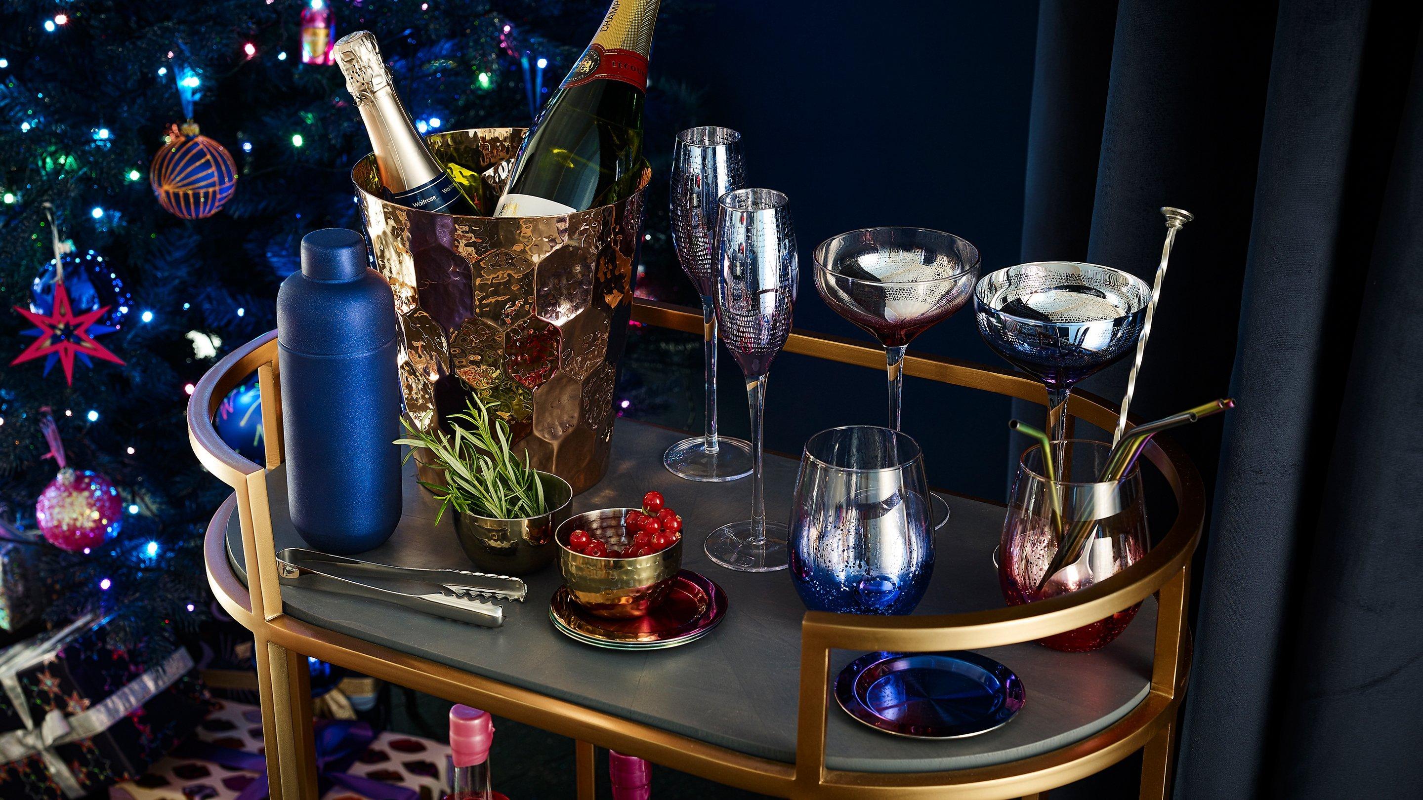 Time to Party - Drinks Serving Tray and glasses