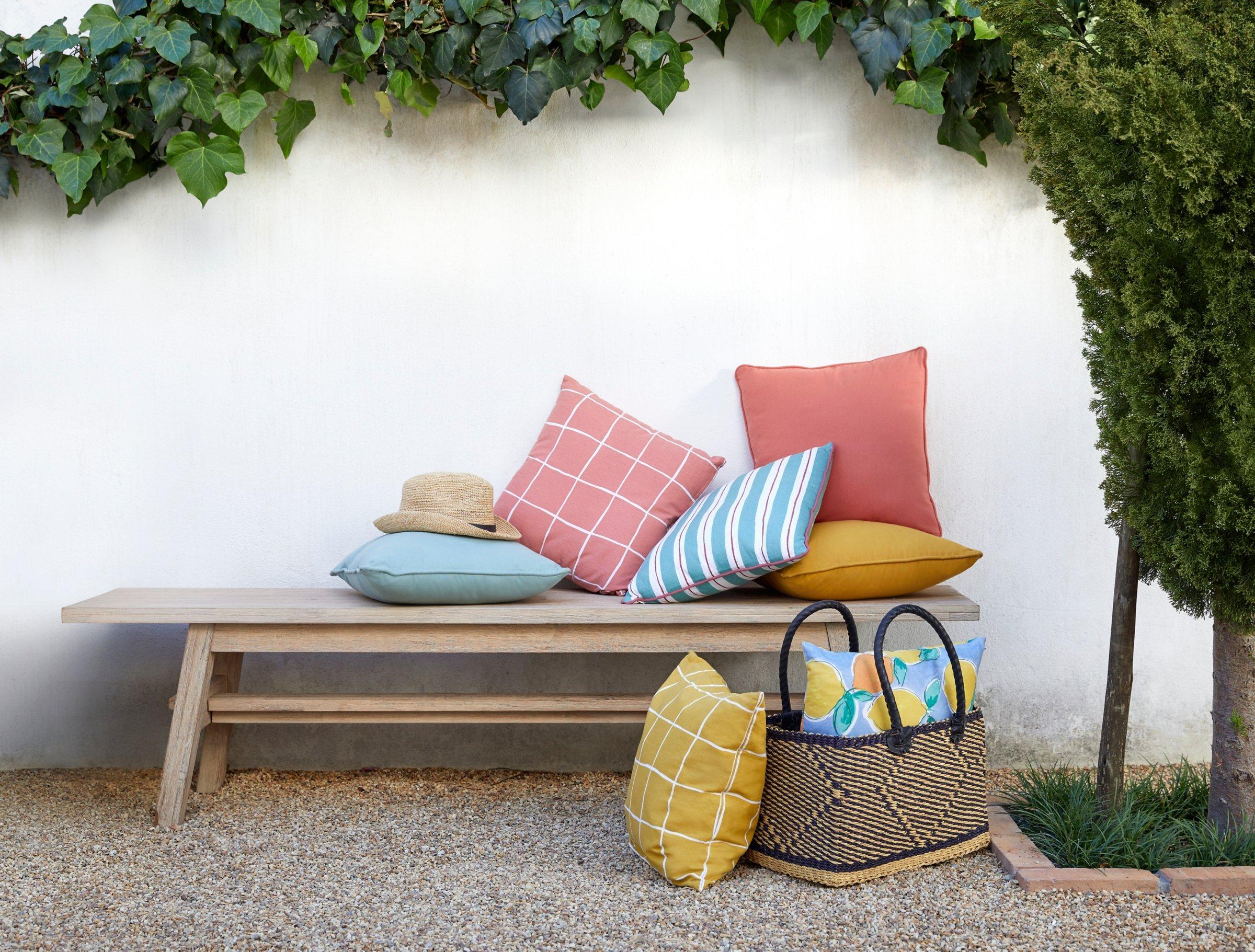 garden ideas seating